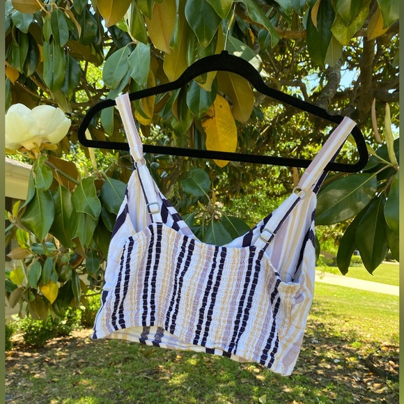 Summer Stripe Crop Top - Picture 12 of 13